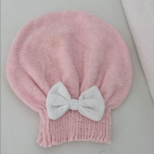 NWOT Pink Hair Towel with Bow